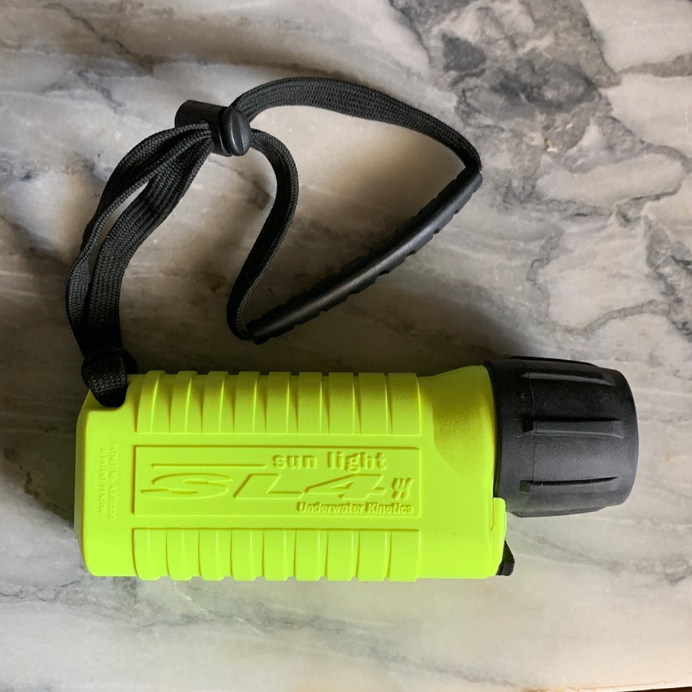 Underwater Kinetics SL4 sun light